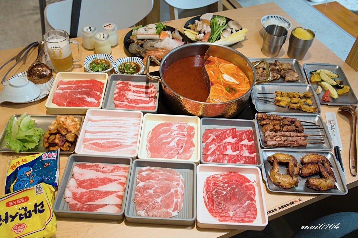 桃園火鍋吃到飽｜呀屋火鍋．烤串～不分平假日每人只要788元就