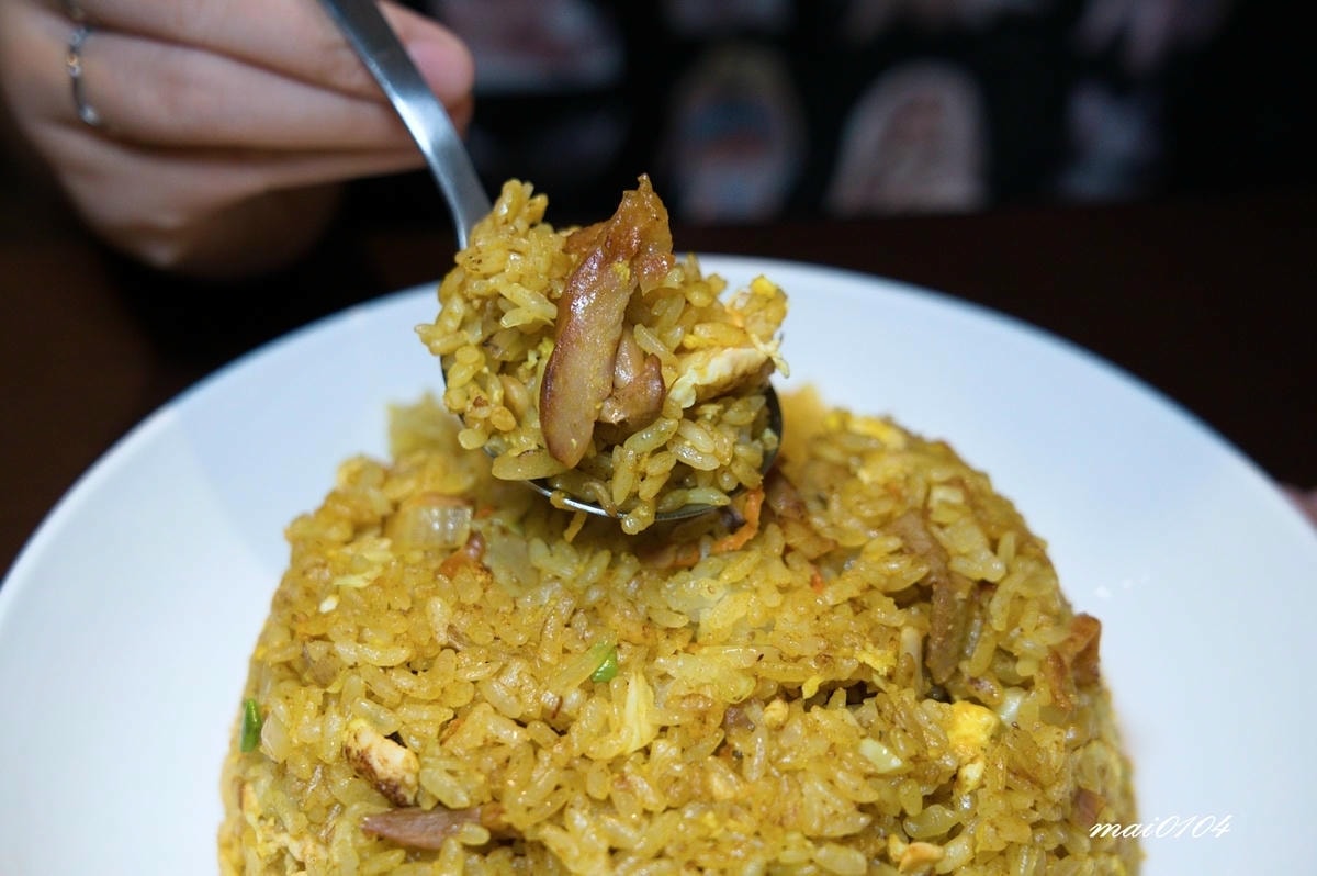 中壢美食｜豪饗開炒飯專賣店～飯類免費加大、內用白飯吃到飽、冬
