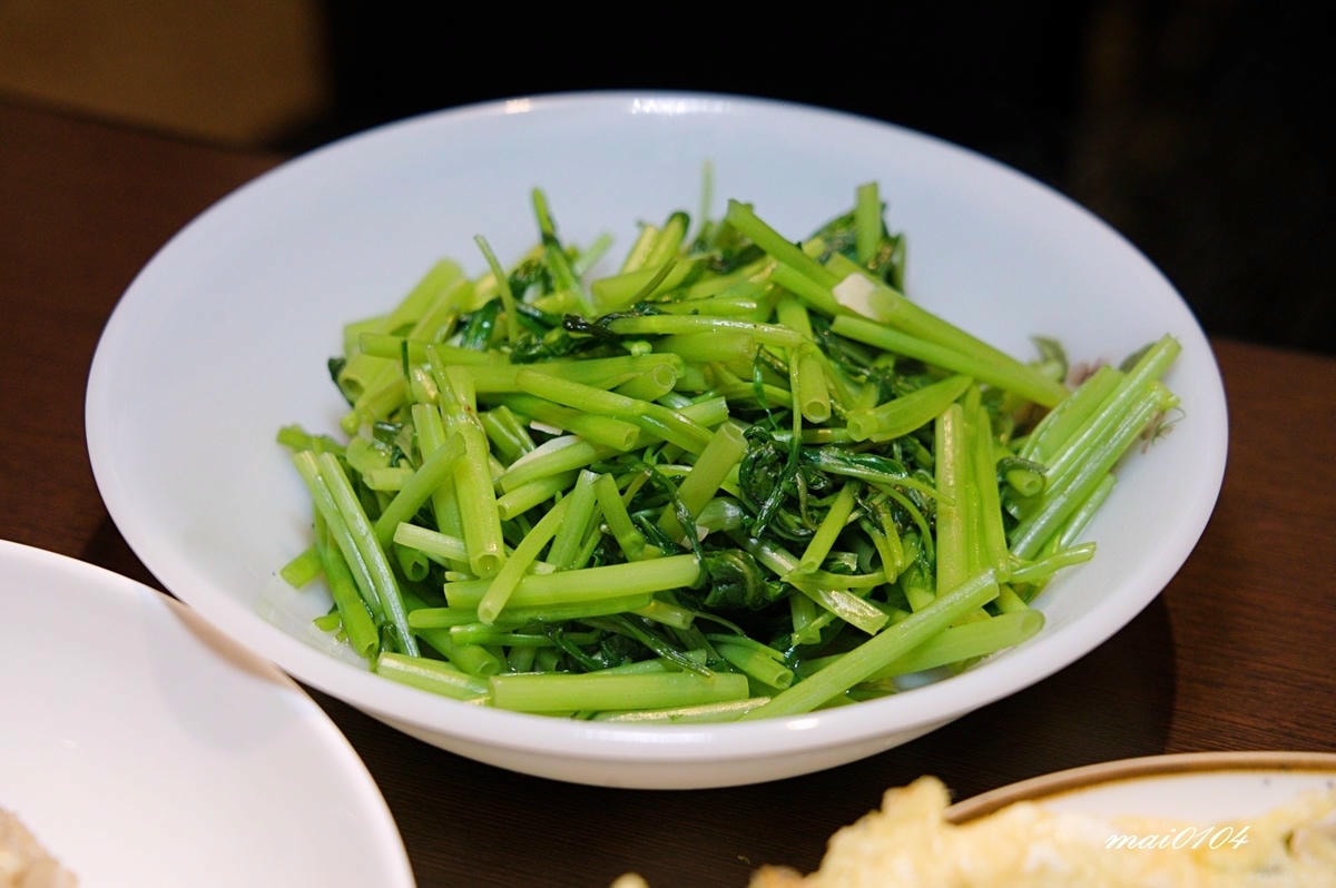 中壢美食｜豪饗開炒飯專賣店～飯類免費加大、內用白飯吃到飽、冬