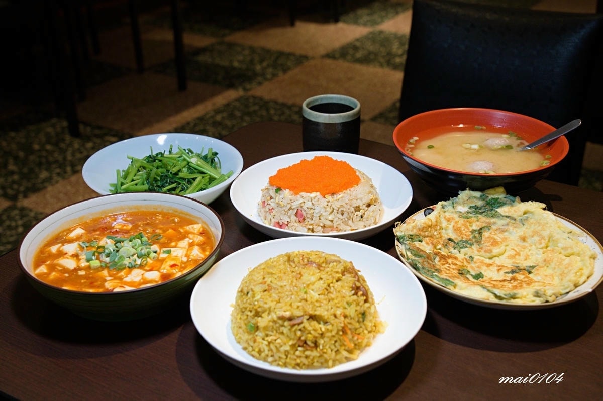 中壢美食｜豪饗開炒飯專賣店～飯類免費加大、內用白飯吃到飽、冬