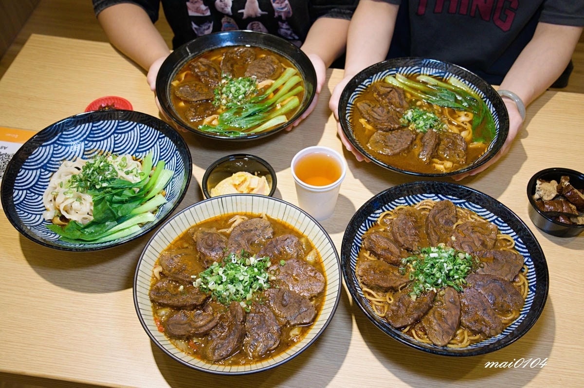 中壢平鎮美食｜集英會牛肉麵文化店～桃園超強牛肉麵！！內用居然