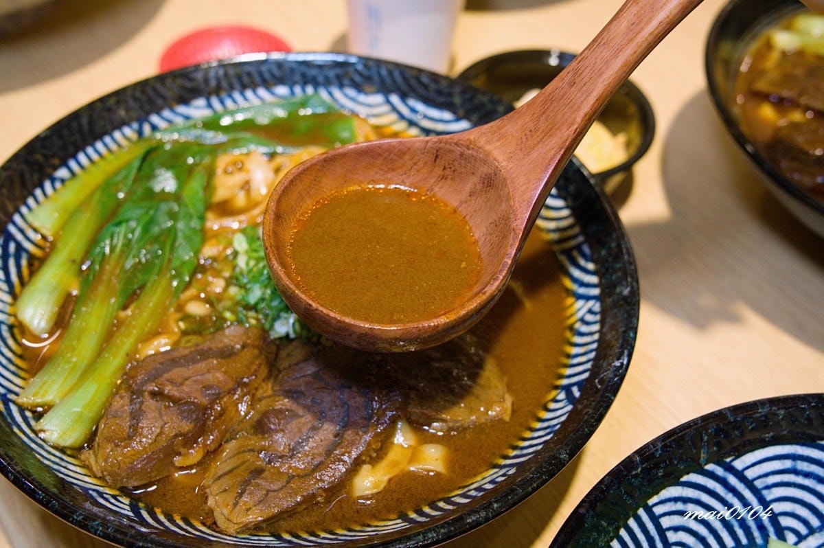 中壢平鎮美食｜集英會牛肉麵文化店～桃園超強牛肉麵！！內用居然