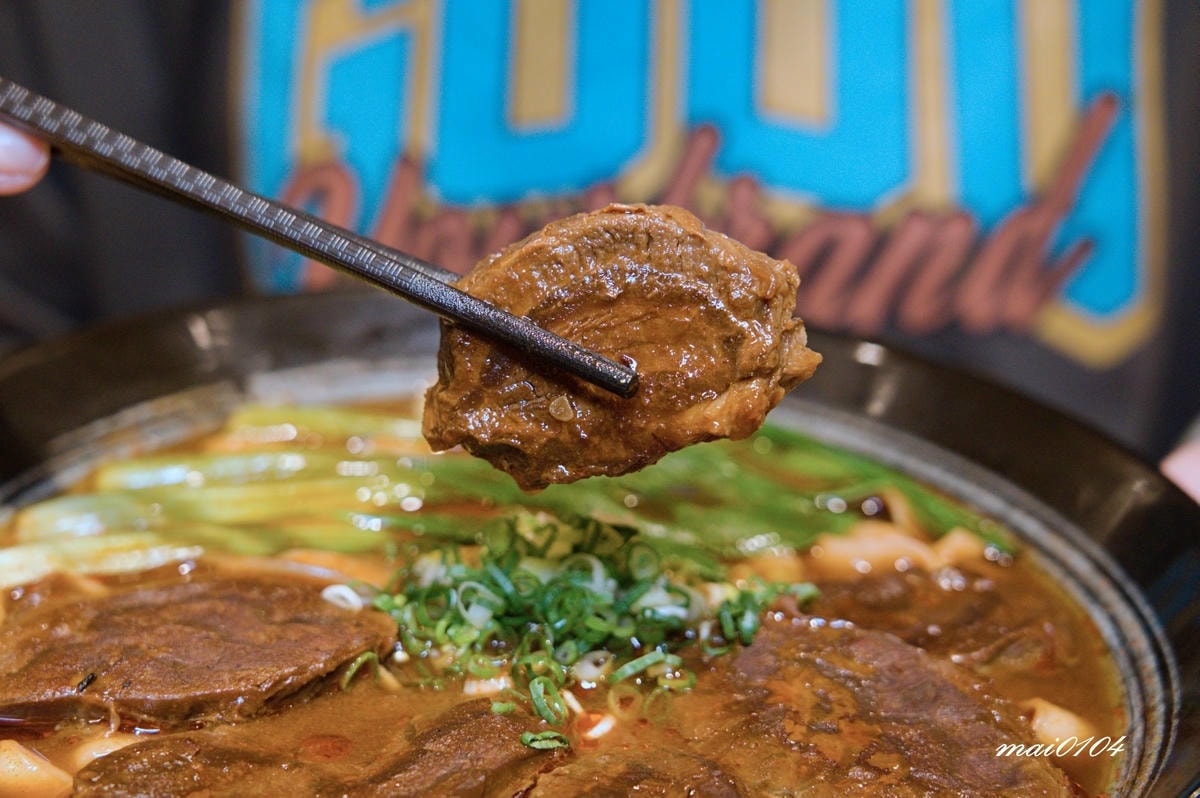 中壢平鎮美食｜集英會牛肉麵文化店～桃園超強牛肉麵！！內用居然