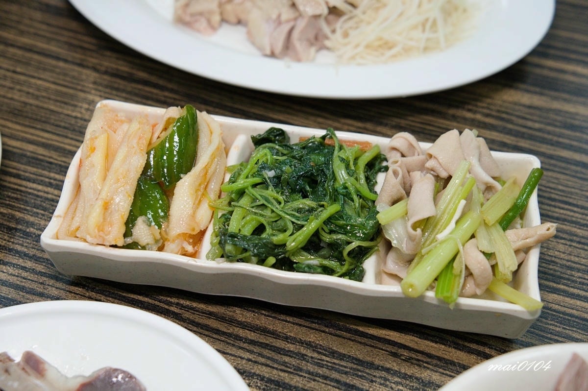 中壢鴨肉推薦｜豪爽鴨鴨肉專賣店中壢元化店～每月1號免費吃鴨肉