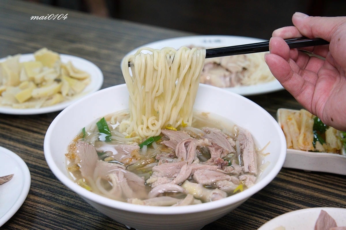 中壢鴨肉推薦｜豪爽鴨鴨肉專賣店中壢元化店～每月1號免費吃鴨肉