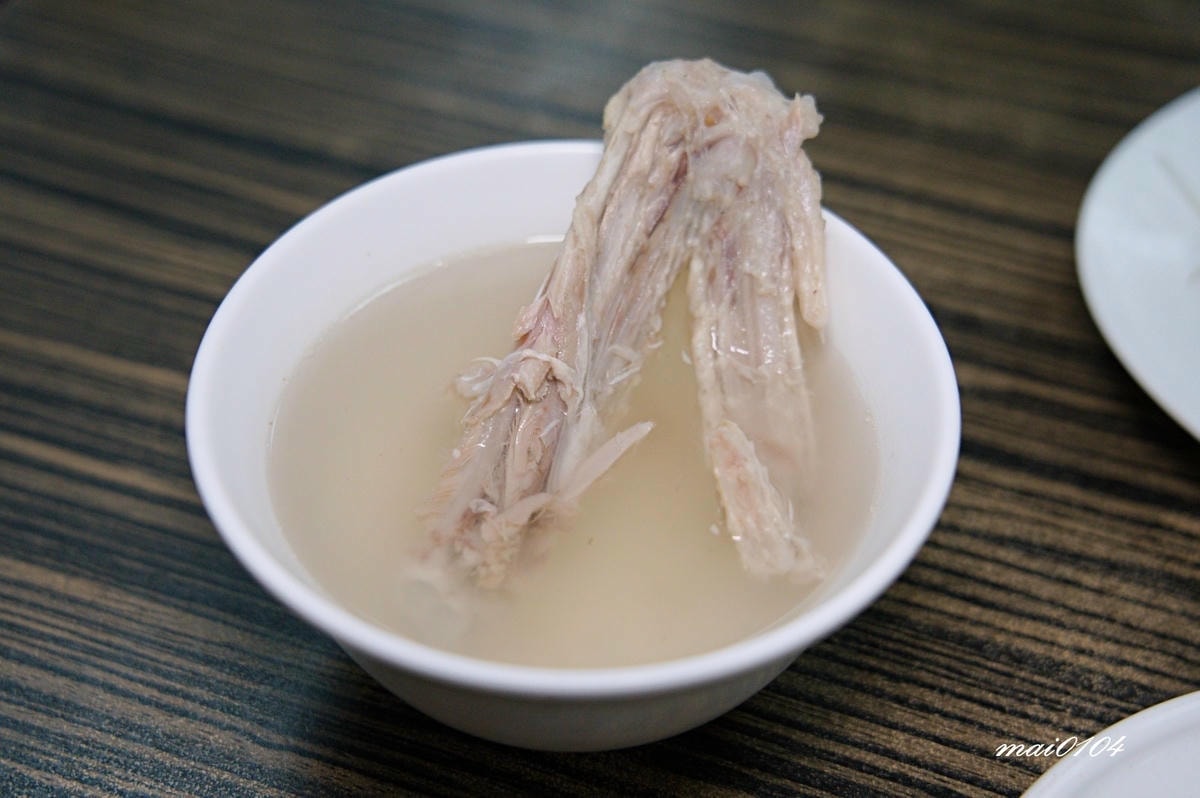 中壢鴨肉推薦｜豪爽鴨鴨肉專賣店中壢元化店～每月1號免費吃鴨肉
