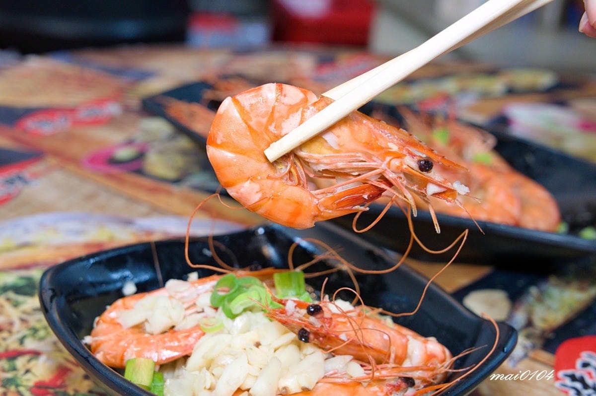 桃園美食｜花現烤物胡椒魚桃園中正店～平價美味又新鮮的魚蝦料理