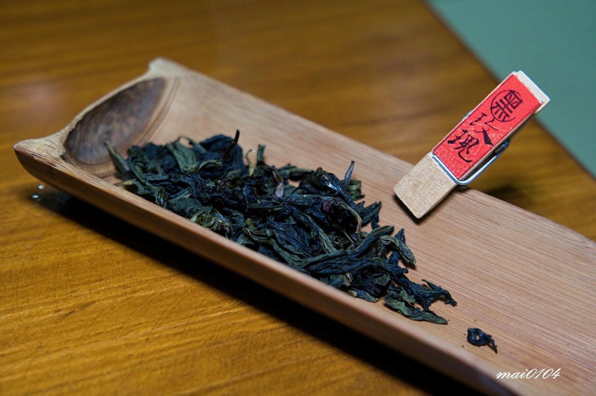 捨茶外人文茶館～不限時、免收服務費，茶點最低40元，中路特區