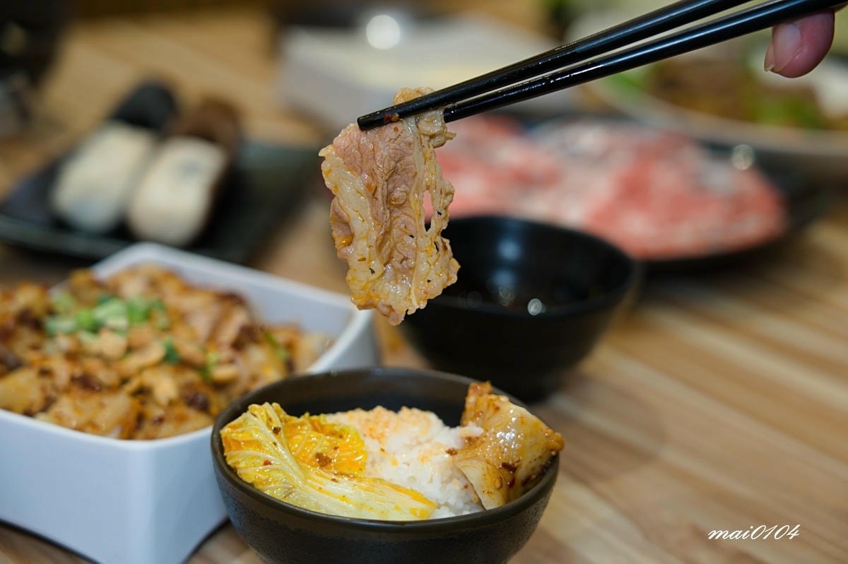 新竹火車站必吃美食︱爆川辣妹子烤魚新竹店～獨家嚴選比臉大的烤