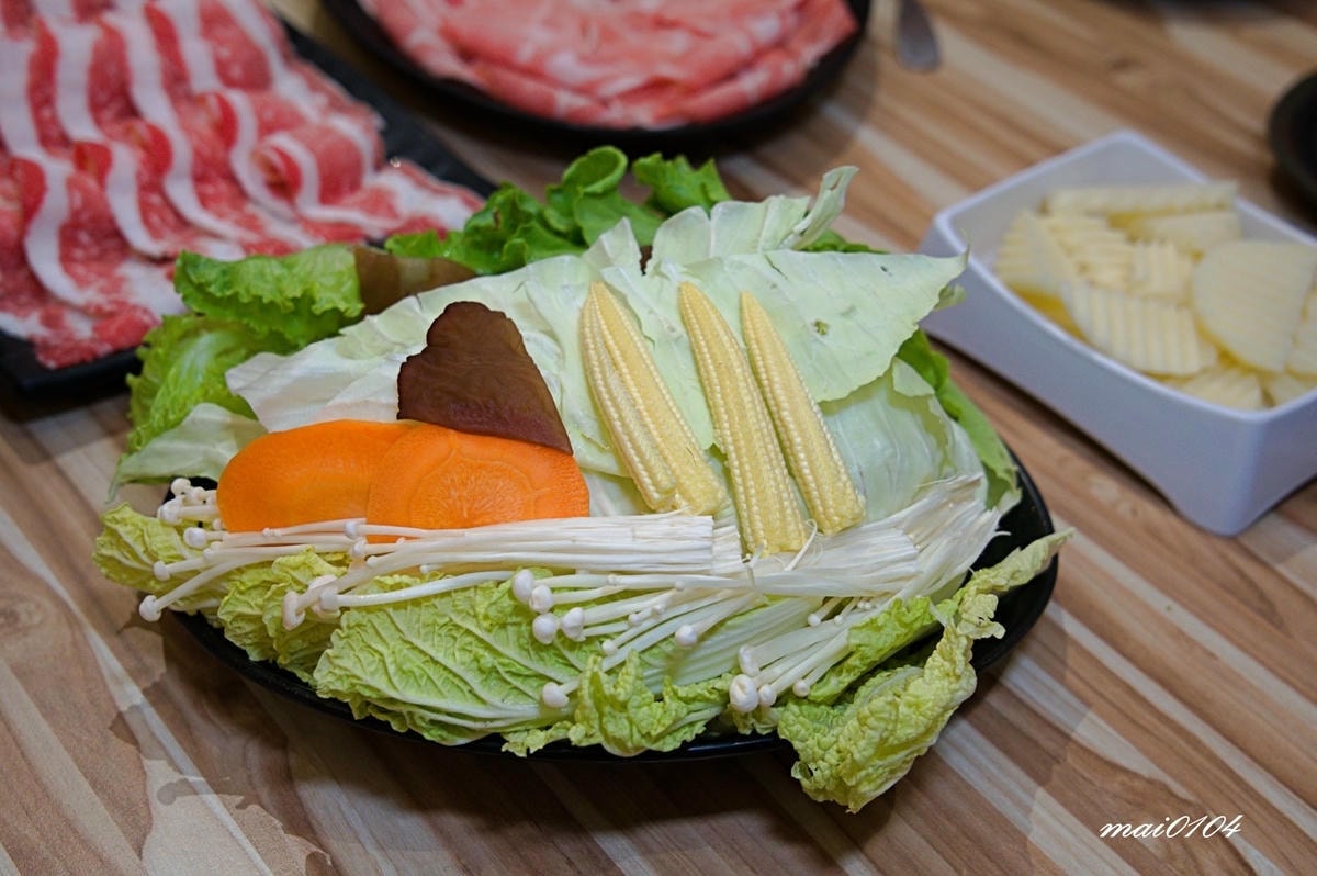 新竹火車站必吃美食︱爆川辣妹子烤魚新竹店～獨家嚴選比臉大的烤