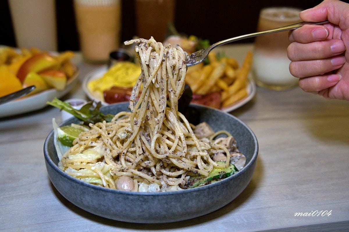 桃園青埔早午餐推薦｜小巷43-Alley Cafe～免服務費