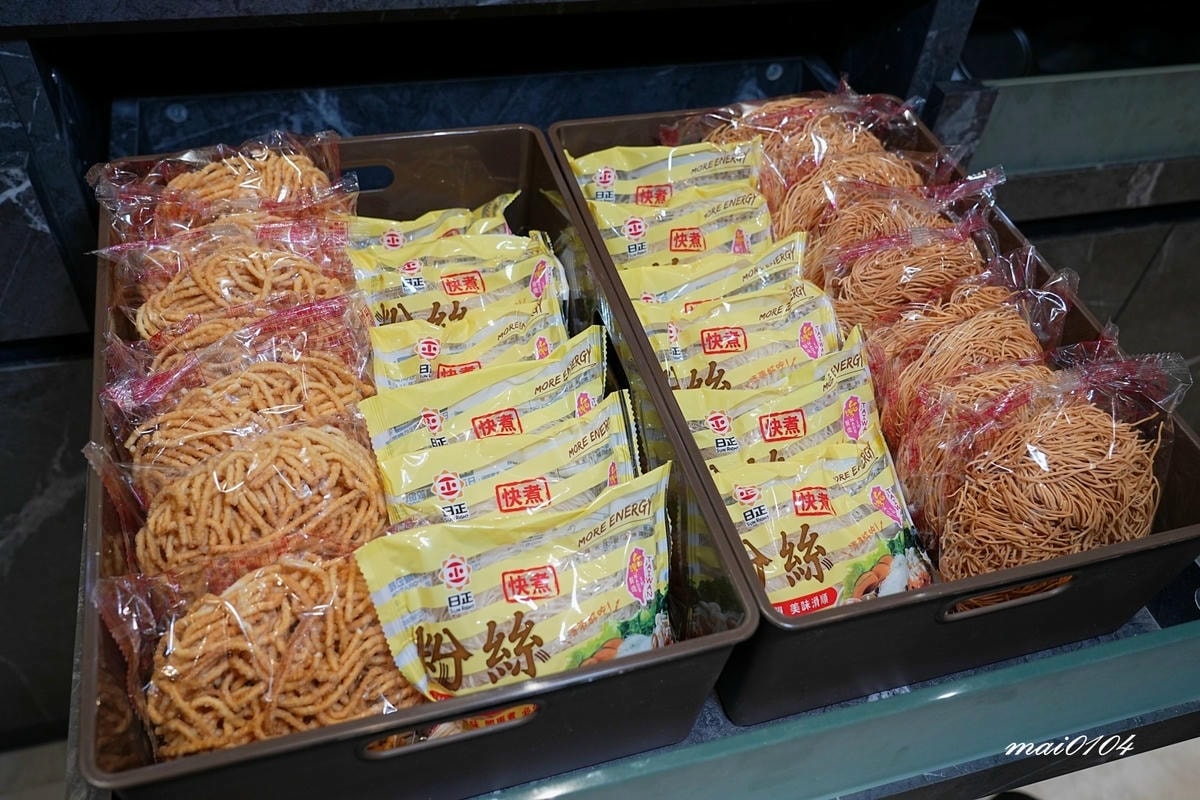 桃園火鍋｜寒聚精緻鍋物桃園正光店～中路特區美食、用餐享自助吧