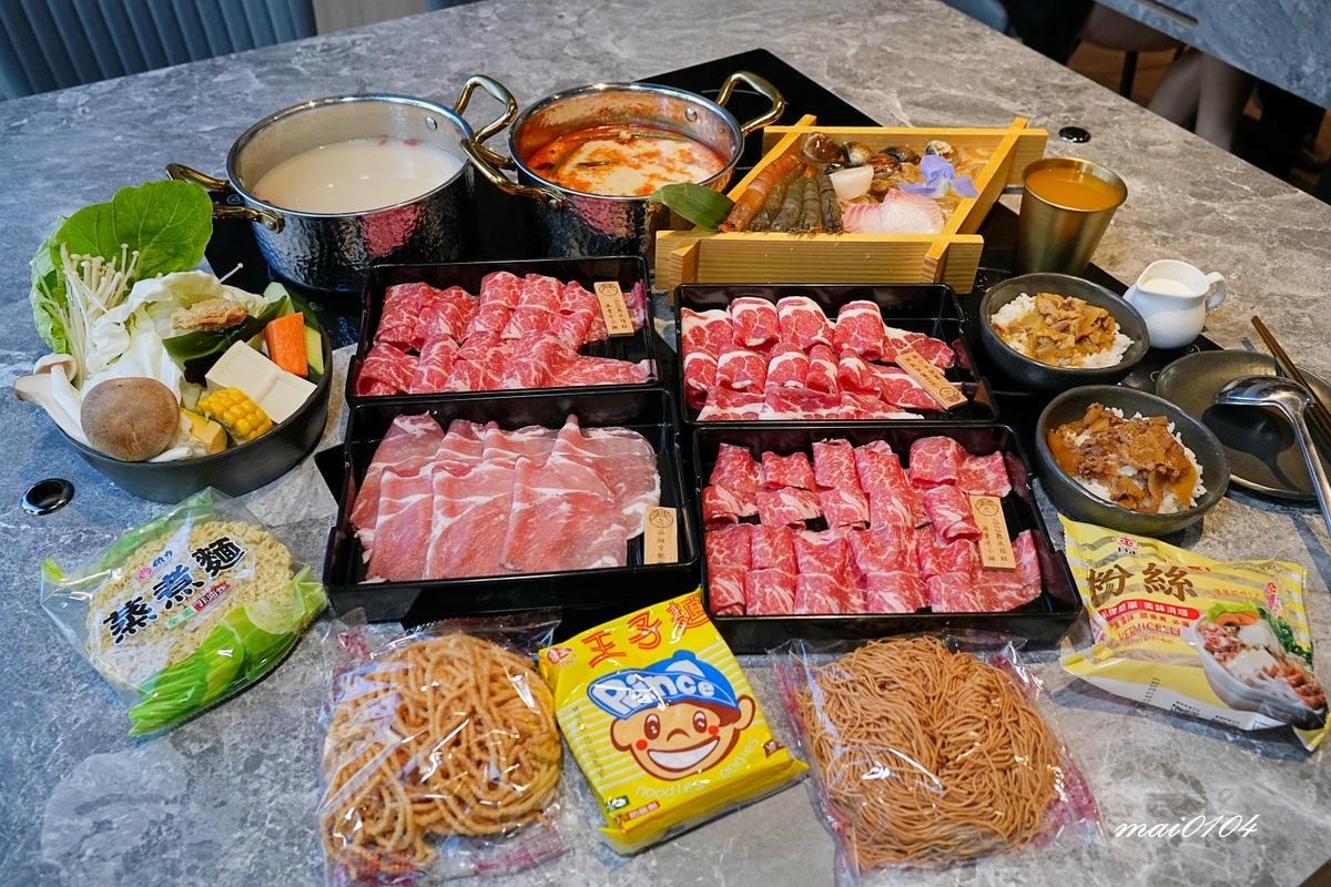 桃園火鍋｜寒聚精緻鍋物桃園正光店～中路特區美食、用餐享自助吧