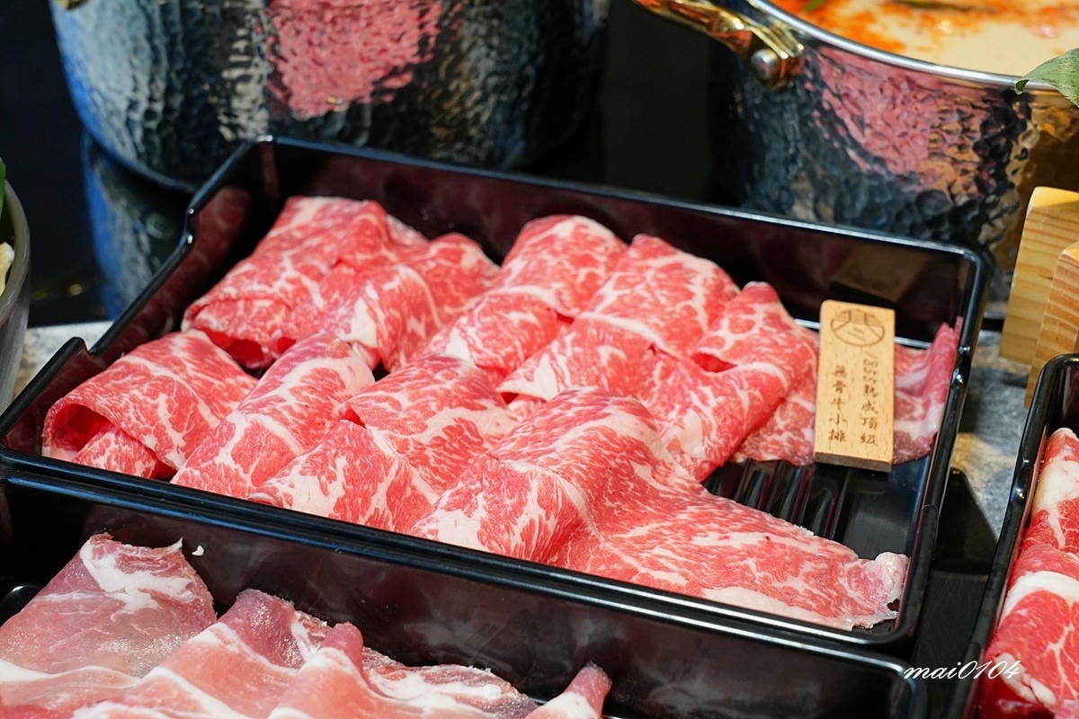桃園火鍋｜寒聚精緻鍋物桃園正光店～中路特區美食、用餐享自助吧
