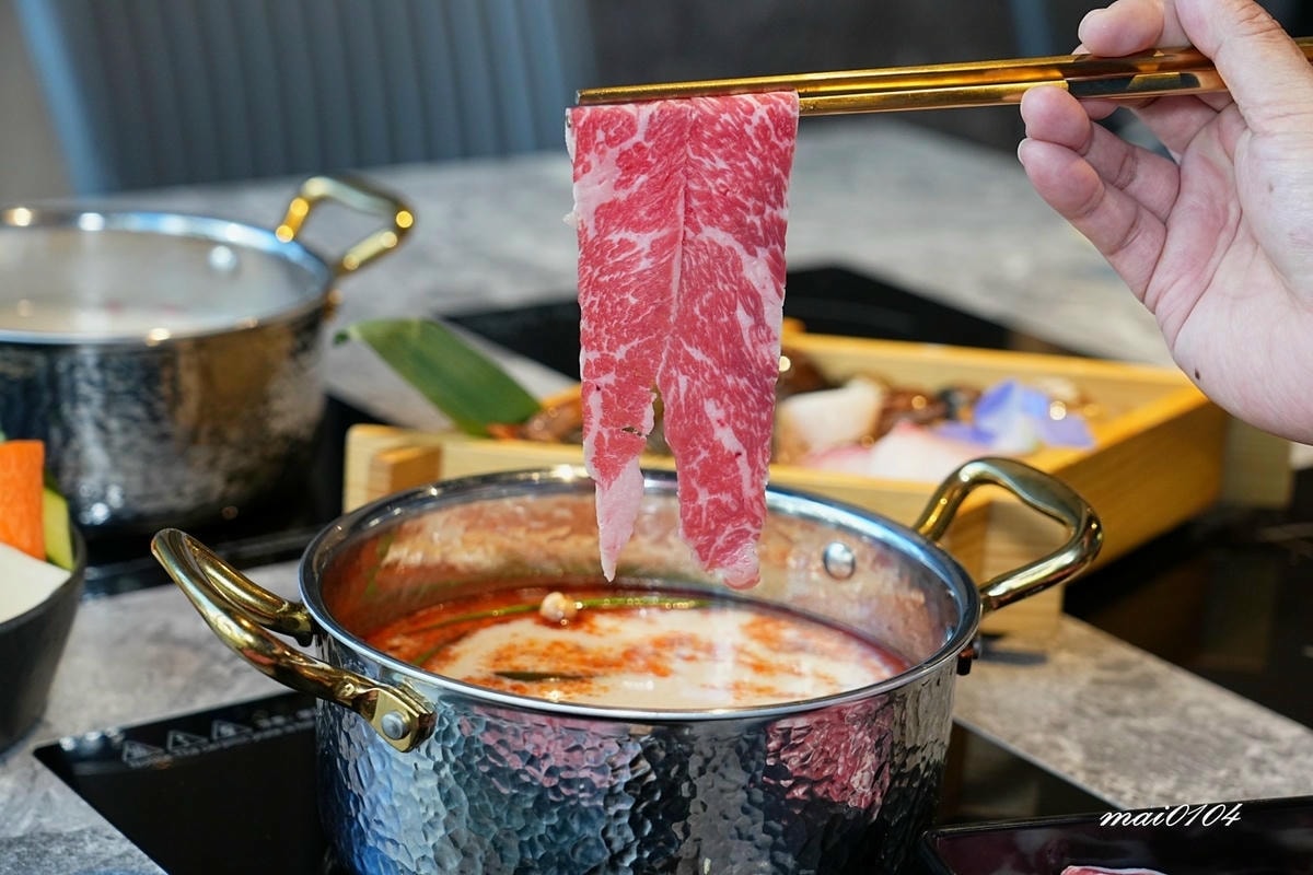 桃園火鍋｜寒聚精緻鍋物桃園正光店～中路特區美食、用餐享自助吧