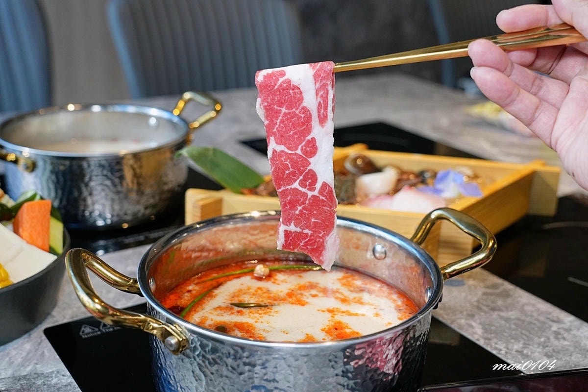 桃園火鍋｜寒聚精緻鍋物桃園正光店～中路特區美食、用餐享自助吧