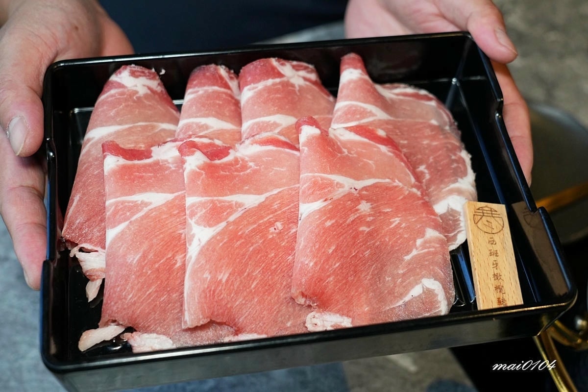 桃園火鍋｜寒聚精緻鍋物桃園正光店～中路特區美食、用餐享自助吧