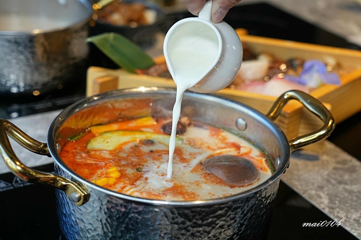 桃園火鍋｜寒聚精緻鍋物桃園正光店～中路特區美食、用餐享自助吧