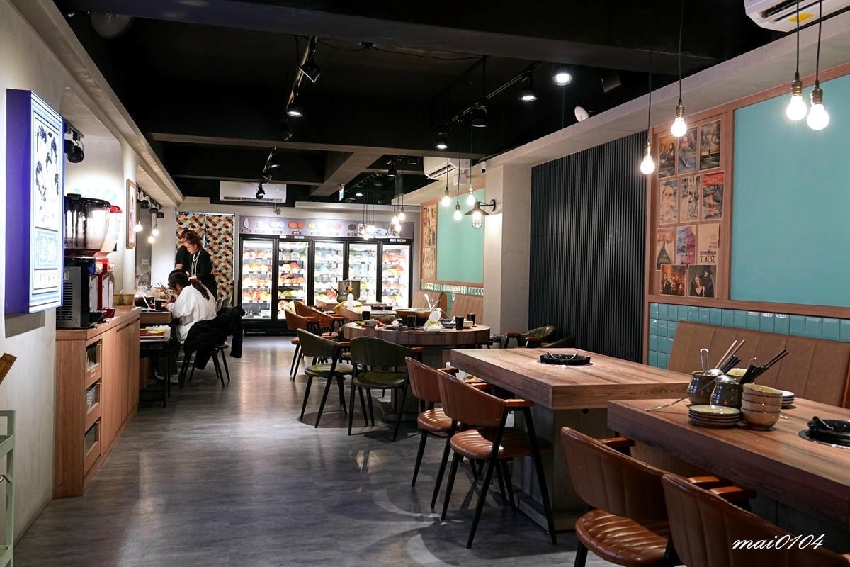 新竹石頭火鍋｜韋爐復刻食鍋巨城店～懷舊用餐風格、食材豐富多樣