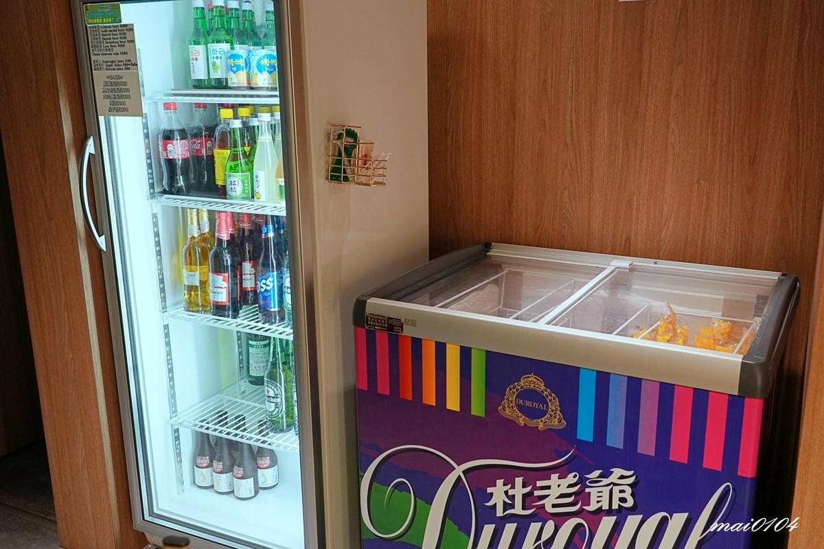 新竹石頭火鍋｜韋爐復刻食鍋巨城店～懷舊用餐風格、食材豐富多樣