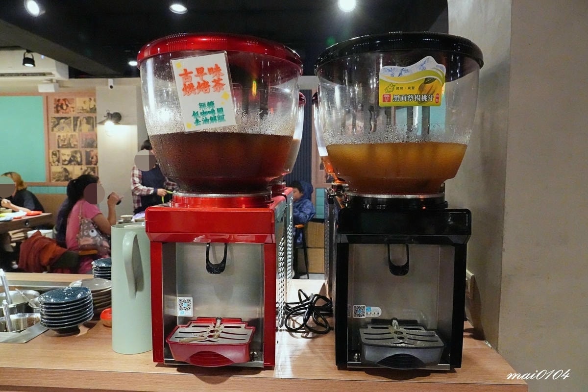 新竹石頭火鍋｜韋爐復刻食鍋巨城店～懷舊用餐風格、食材豐富多樣