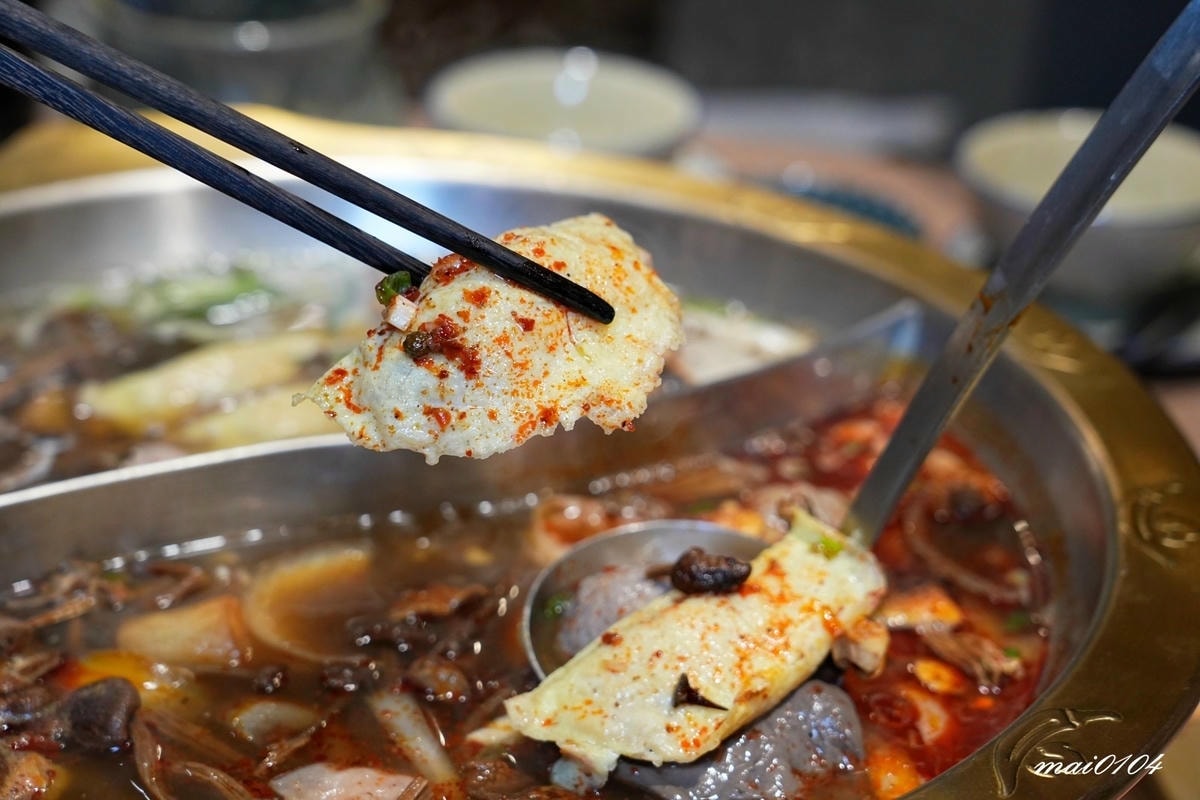 新竹石頭火鍋｜韋爐復刻食鍋巨城店～懷舊用餐風格、食材豐富多樣