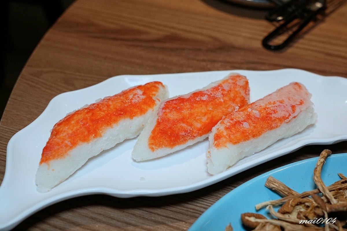 新竹石頭火鍋｜韋爐復刻食鍋巨城店～懷舊用餐風格、食材豐富多樣