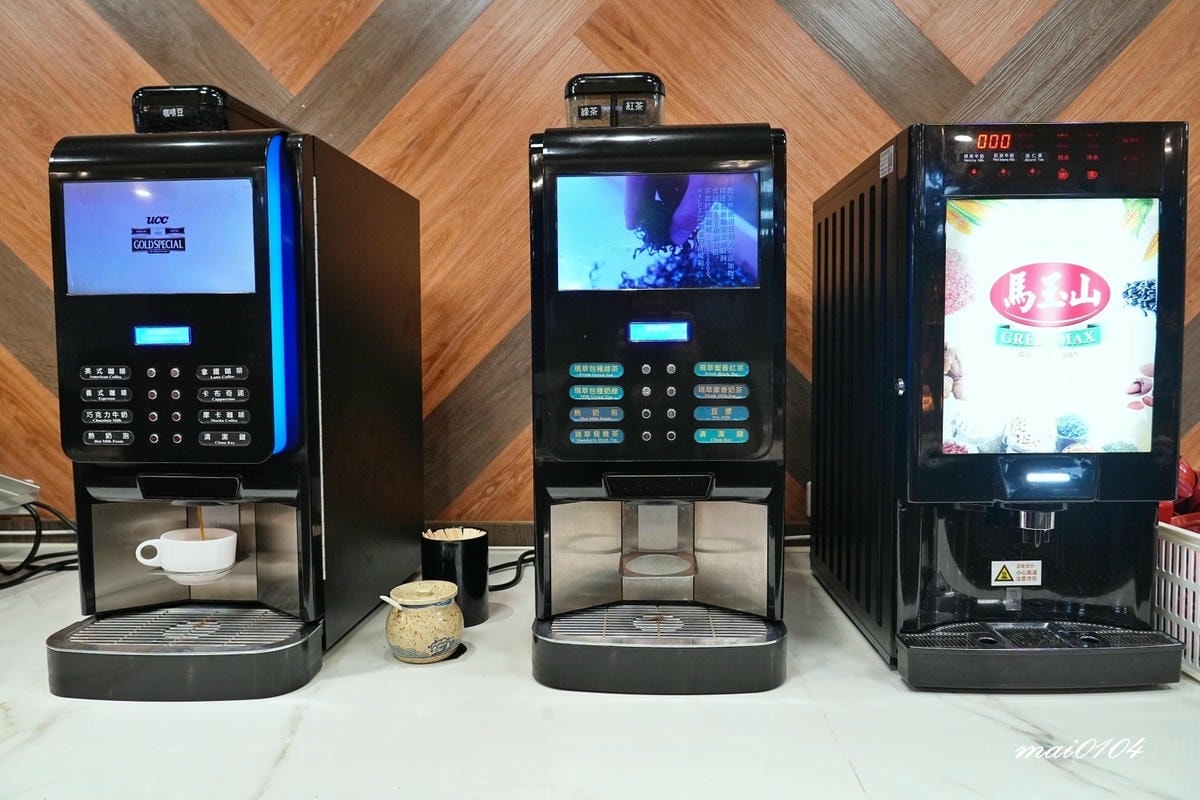 桃園牛排自助吧吃到飽推薦「饗厚牛排桃園店」～加價49元享有主