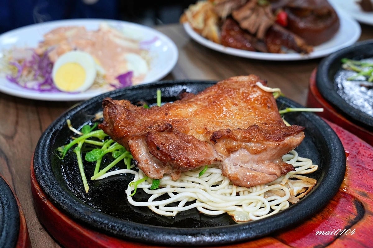桃園牛排自助吧吃到飽推薦「饗厚牛排桃園店」～加價49元享有主