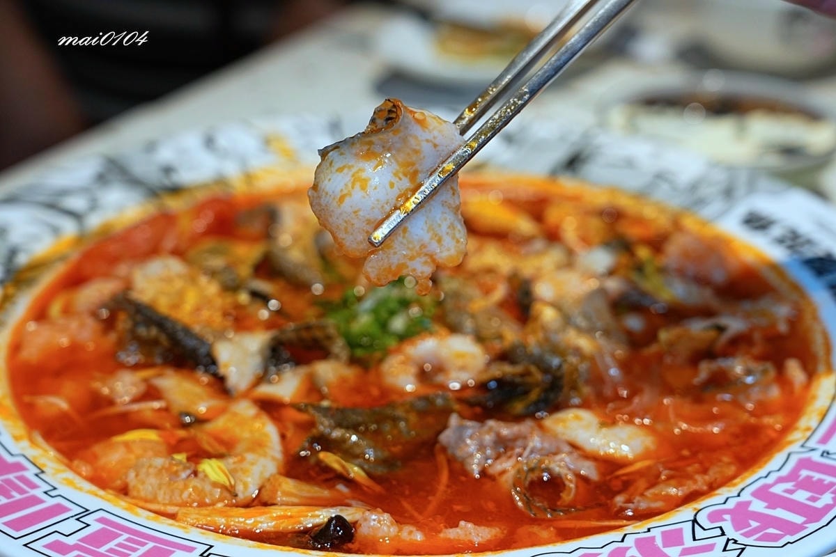 楊梅美食｜築間酸菜魚楊梅中山店～營業到凌晨24:00的酸菜魚