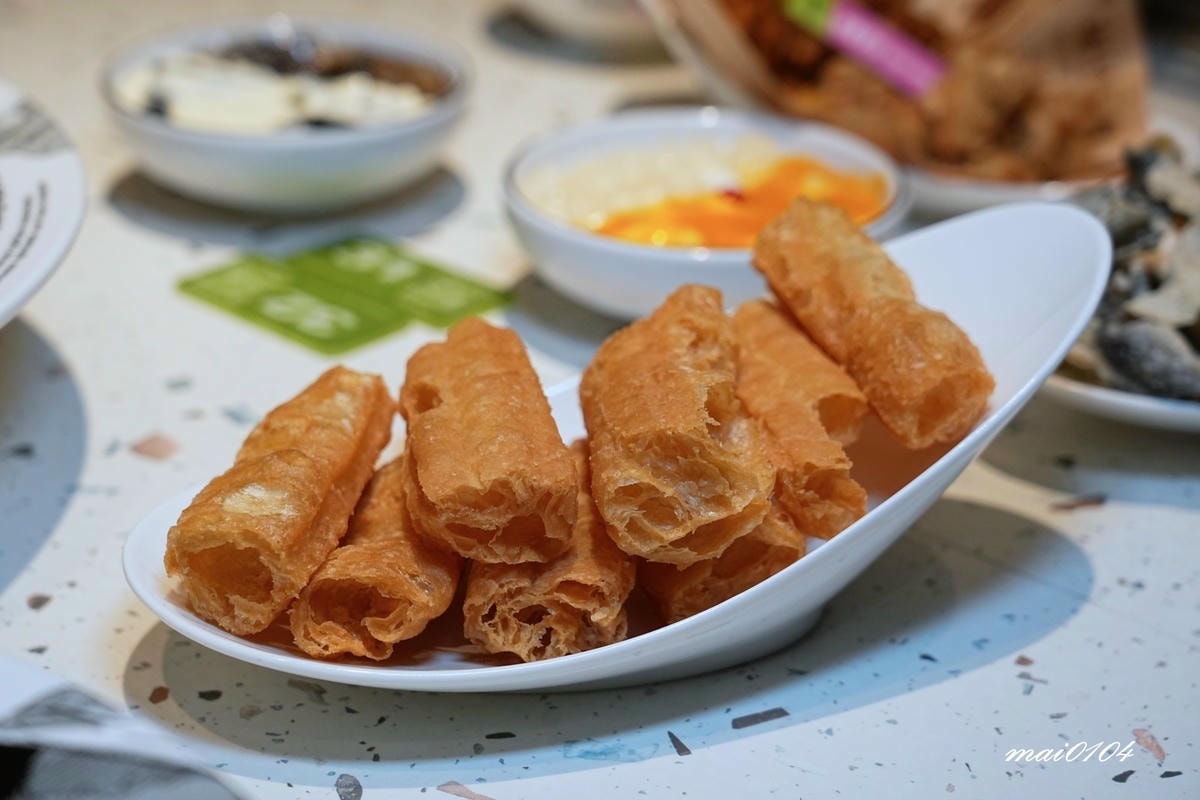 楊梅美食｜築間酸菜魚楊梅中山店～營業到凌晨24:00的酸菜魚