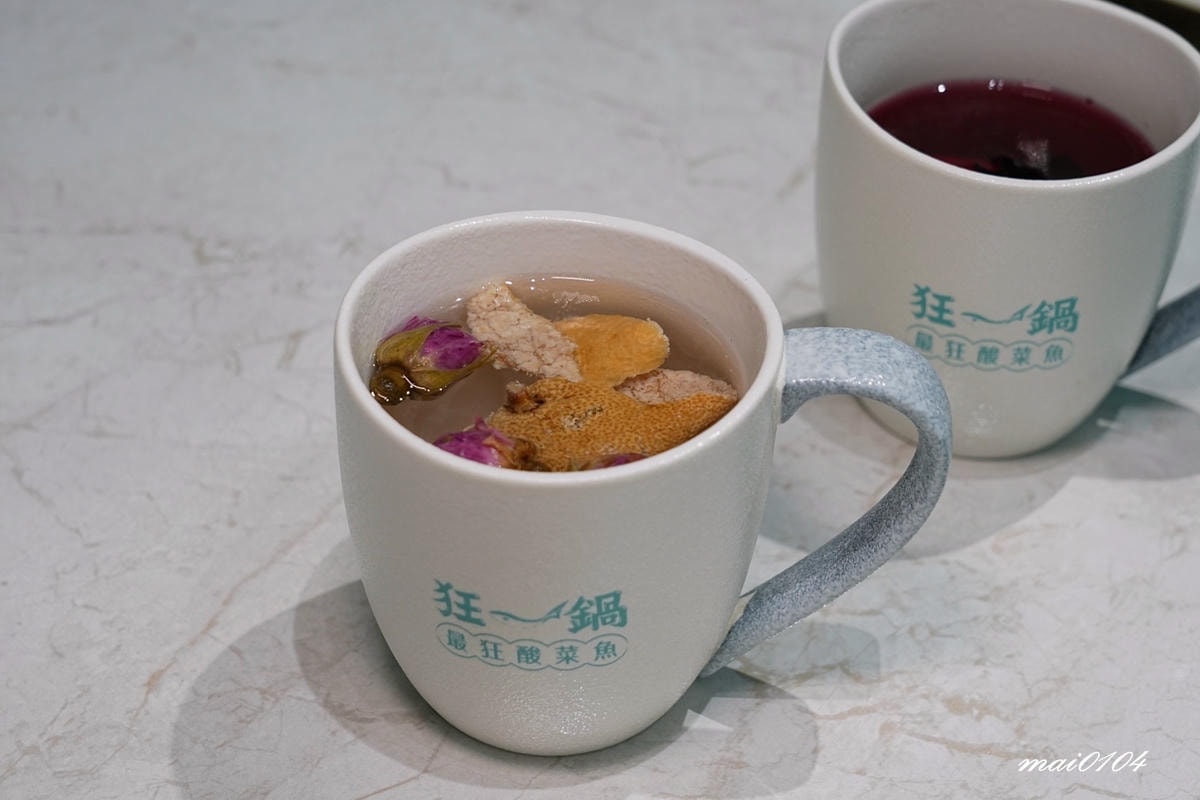 台北西門町美食｜狂一鍋酸菜魚～肉多多、明水然樂兩大新創姊妹品