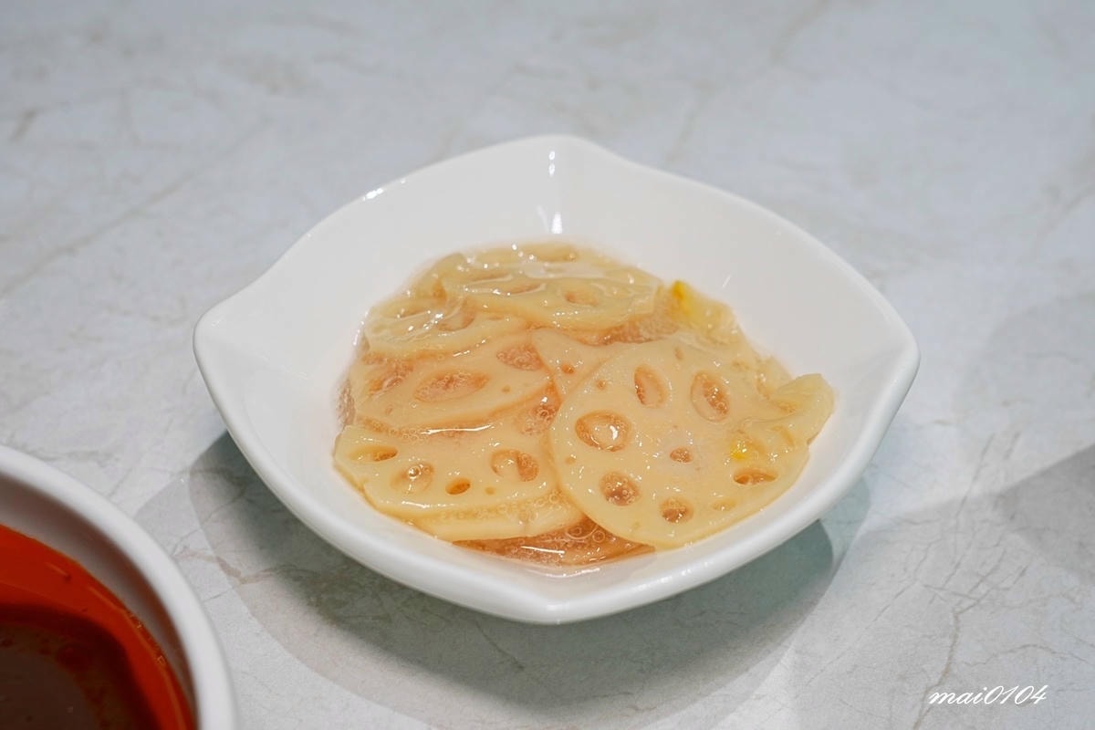 台北西門町美食｜狂一鍋酸菜魚～肉多多、明水然樂兩大新創姊妹品