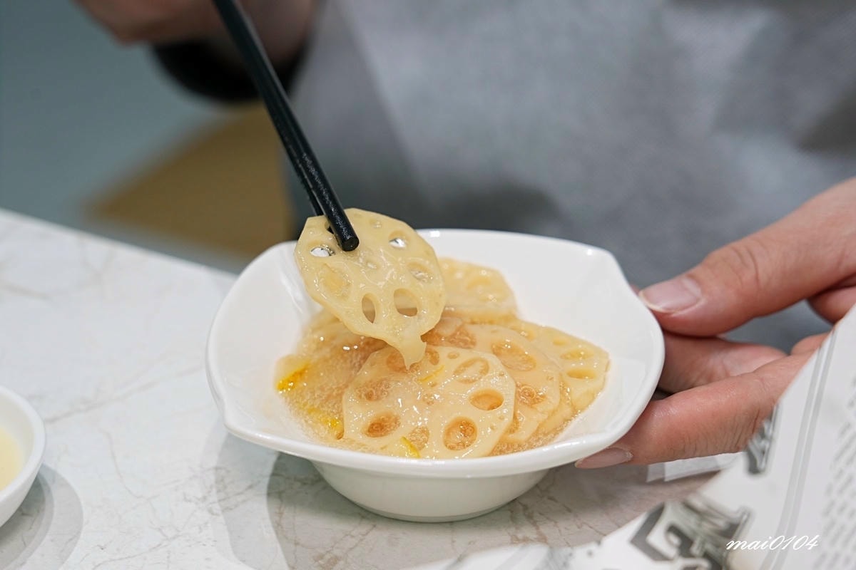 台北西門町美食｜狂一鍋酸菜魚～肉多多、明水然樂兩大新創姊妹品