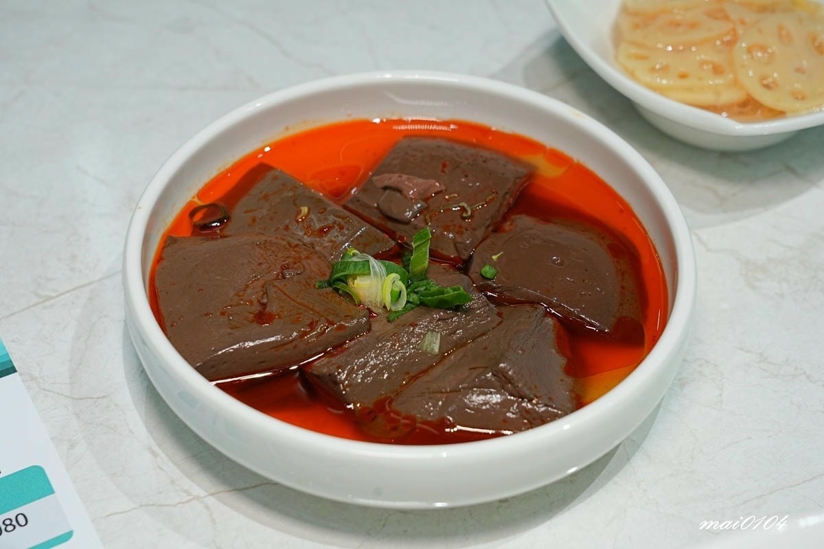 台北西門町美食｜狂一鍋酸菜魚～肉多多、明水然樂兩大新創姊妹品