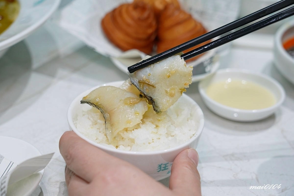 台北西門町美食｜狂一鍋酸菜魚～肉多多、明水然樂兩大新創姊妹品