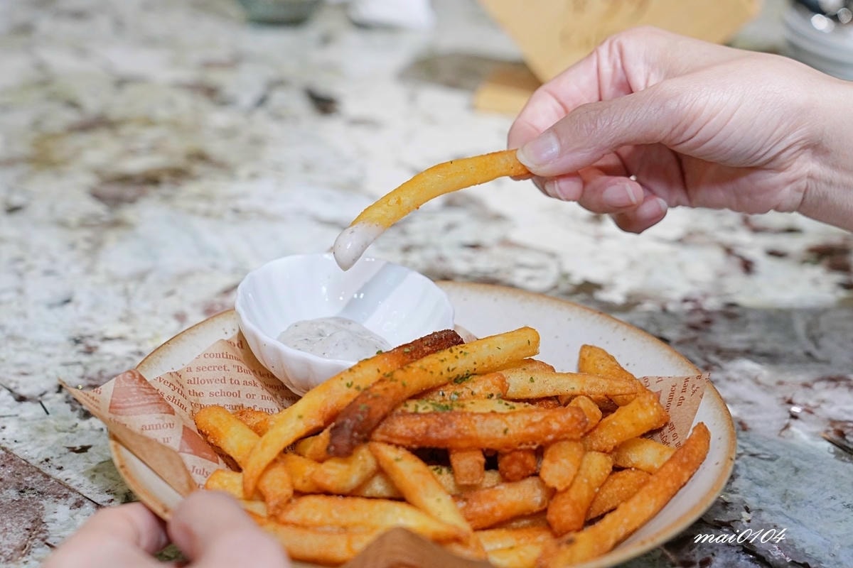 桃園平鎮美食|萃99'Caffee平鎮店~結合建設公司與咖啡 桃園平鎮美食|萃99'Caffee平鎮店~結合建設公司與咖啡