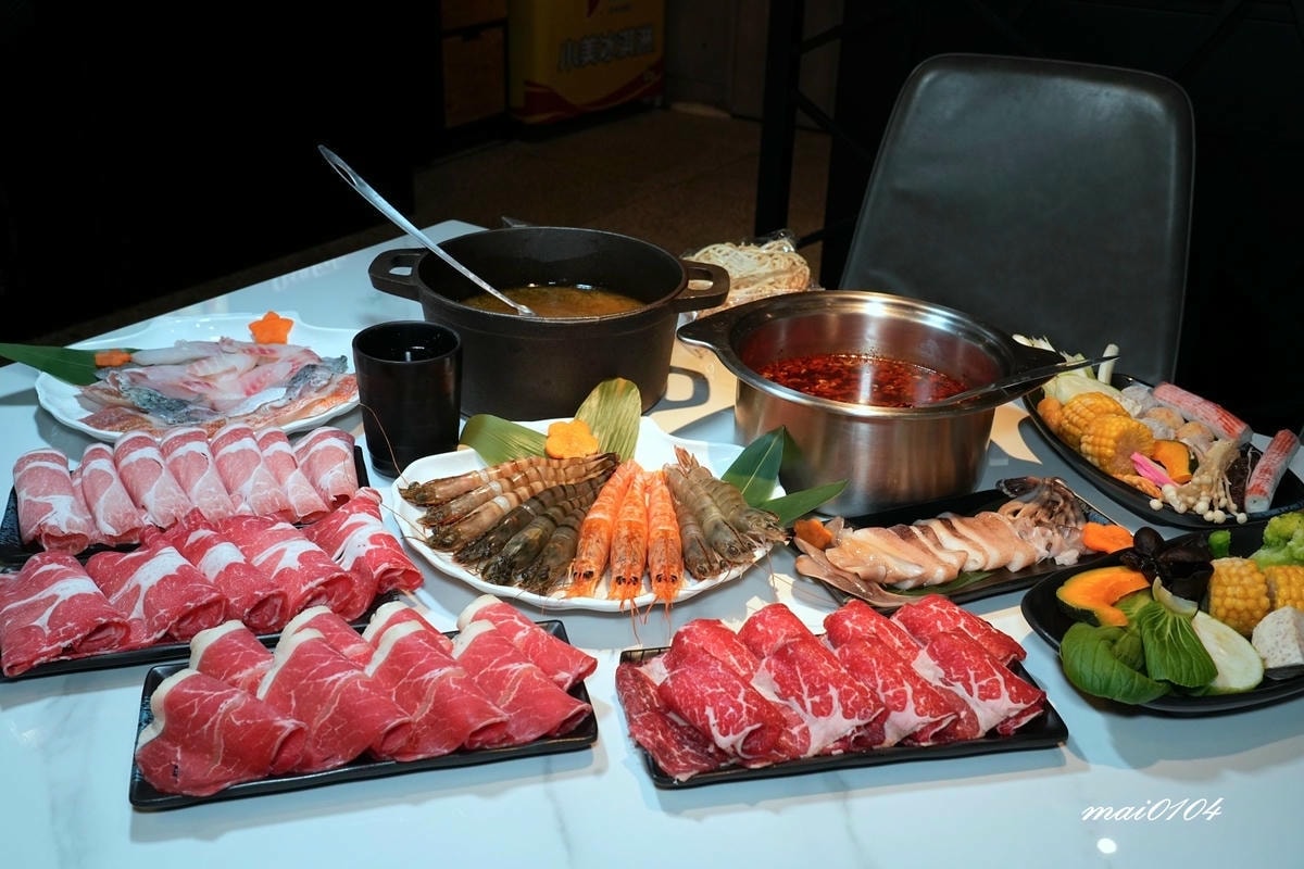 楊梅鍋物｜砸鍋火鍋專賣店～肉品、海鮮自由搭配，白飯、滷肉燥、