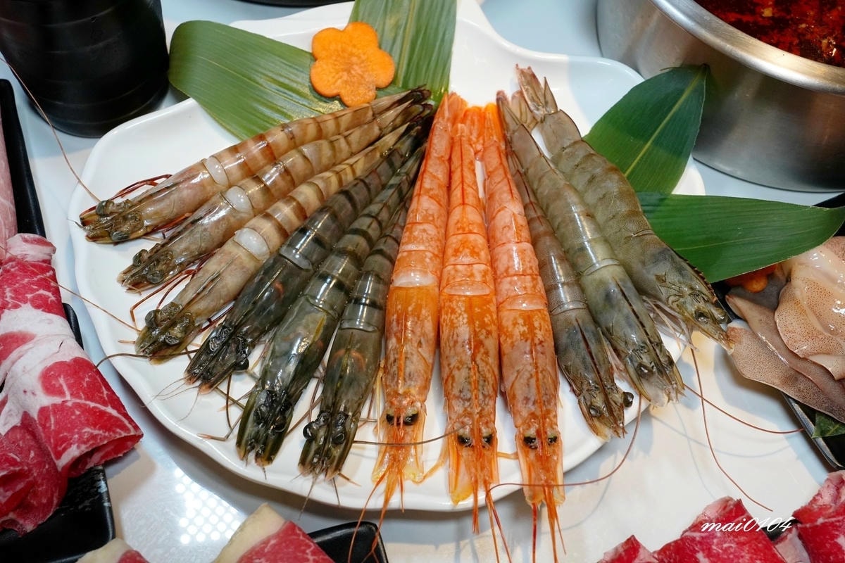 楊梅鍋物｜砸鍋火鍋專賣店～肉品、海鮮自由搭配，白飯、滷肉燥、