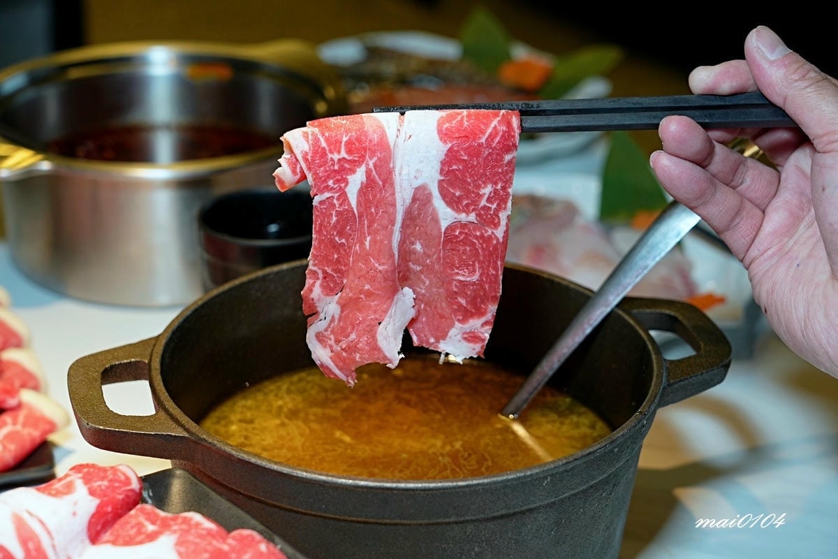 楊梅鍋物｜砸鍋火鍋專賣店～肉品、海鮮自由搭配，白飯、滷肉燥、