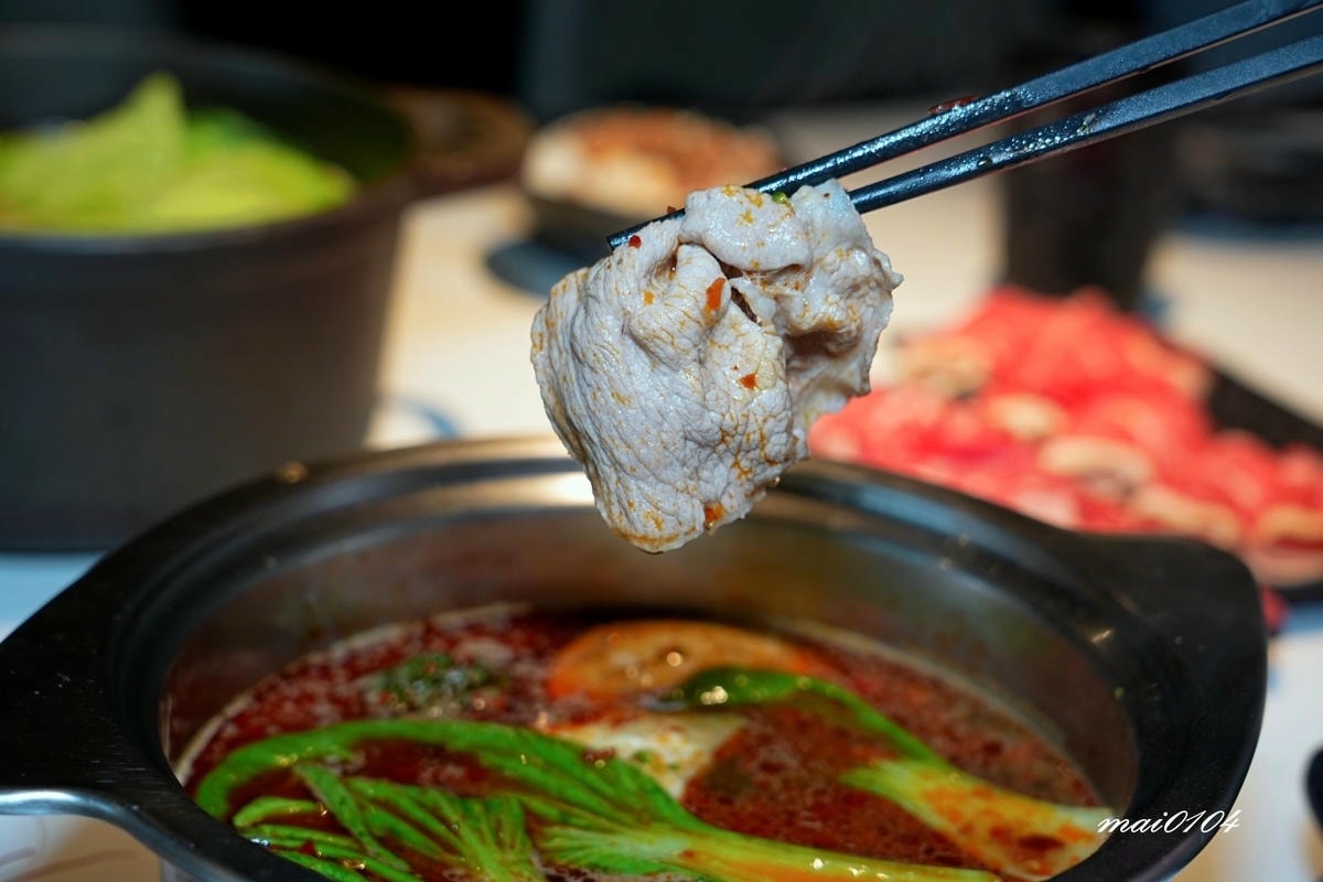 楊梅鍋物｜砸鍋火鍋專賣店～肉品、海鮮自由搭配，白飯、滷肉燥、