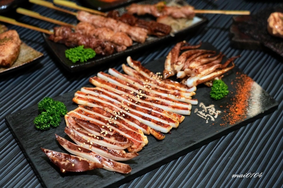 一週只開五天的桃園騷居酒屋!營業到凌晨一點,每個座位都是獨立 一週只開五天的桃園騷居酒屋!營業到凌晨一點,每個座位都是獨立