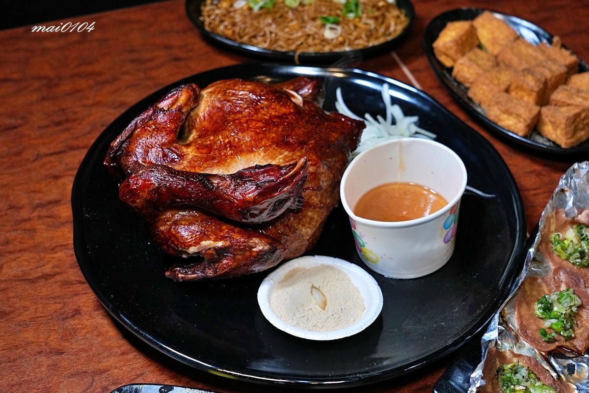 雞老闆桶仔雞景美店開幕啦！！壽星用餐送桶仔雞、學生吃雞也只要