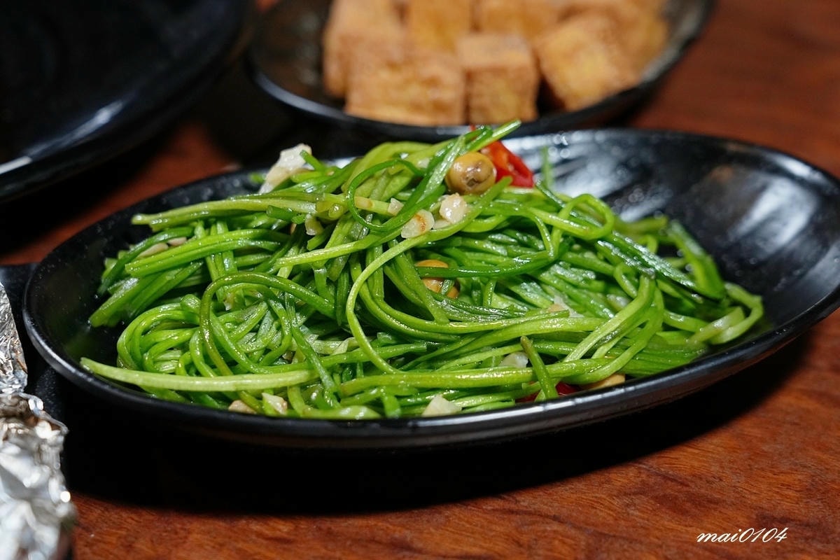 雞老闆桶仔雞景美店開幕啦！！壽星用餐送桶仔雞、學生吃雞也只要
