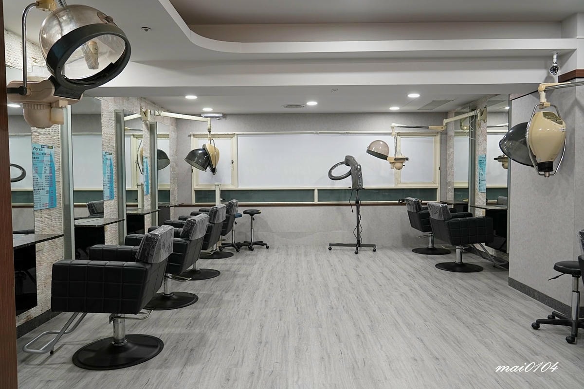 台北中正剪髮｜Wor髮廊中正紀念堂店～男、女染燙不分長短一律