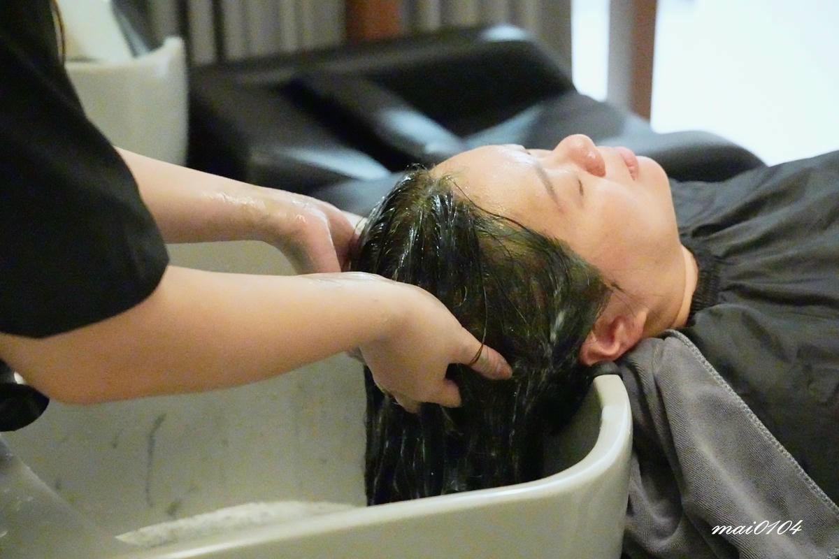 台北中正剪髮｜Wor髮廊中正紀念堂店～男、女染燙不分長短一律