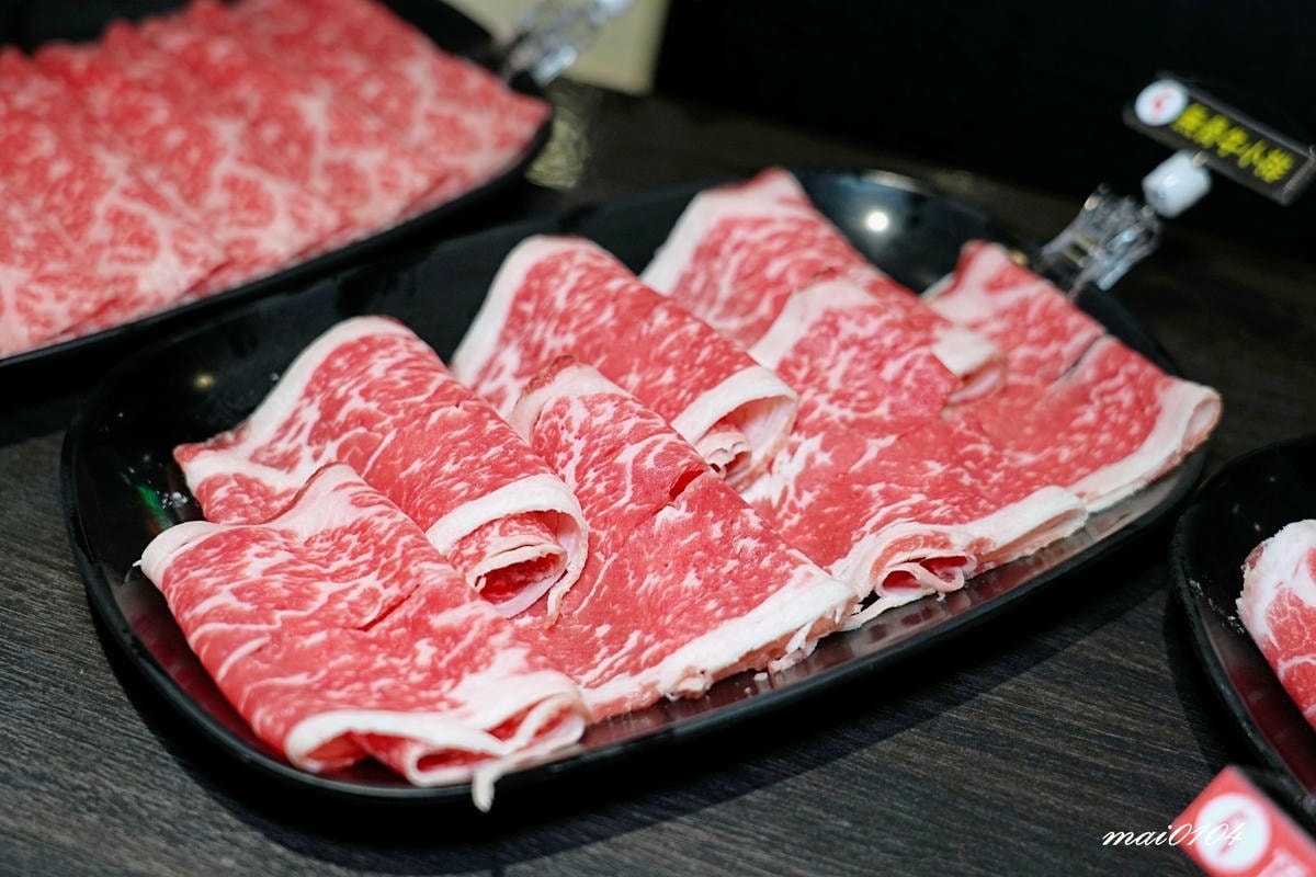 龜山林口火鍋吃到飽｜魔椒頂級鴛鴦鍋林口總店～吃到飽的價格、單
