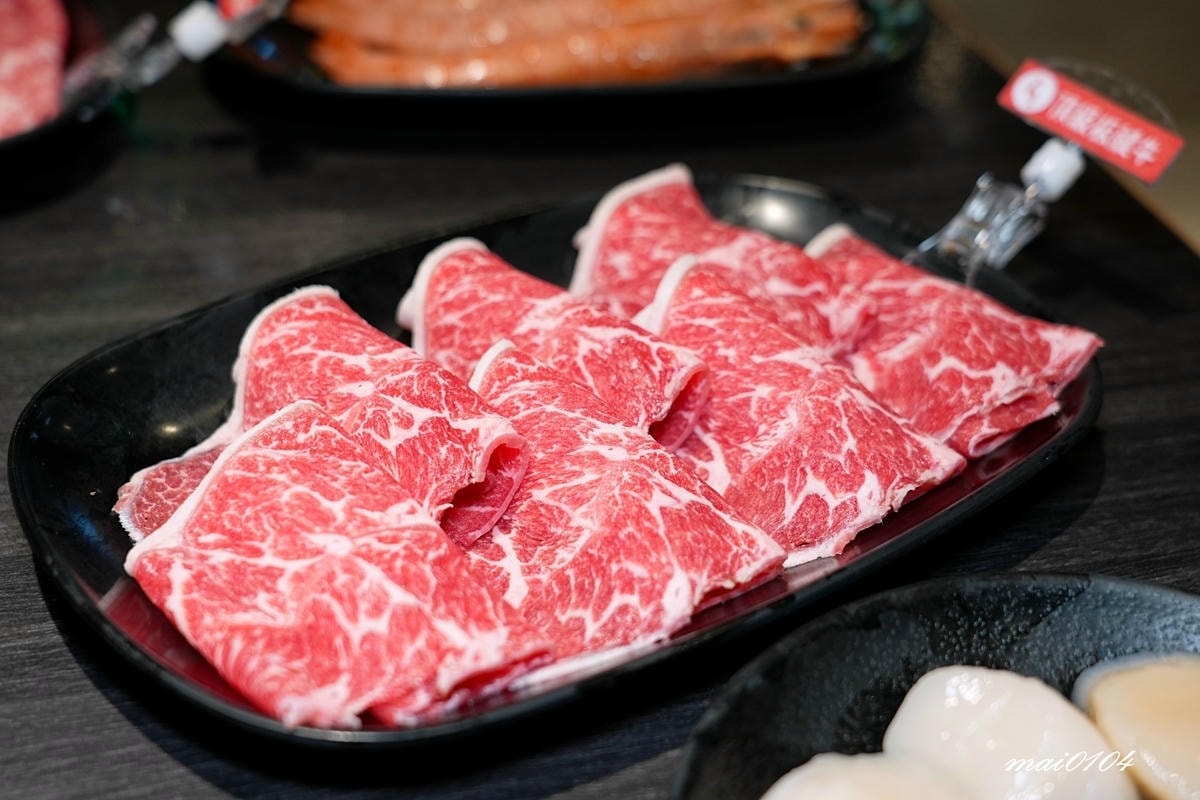 龜山林口火鍋吃到飽｜魔椒頂級鴛鴦鍋林口總店～吃到飽的價格、單