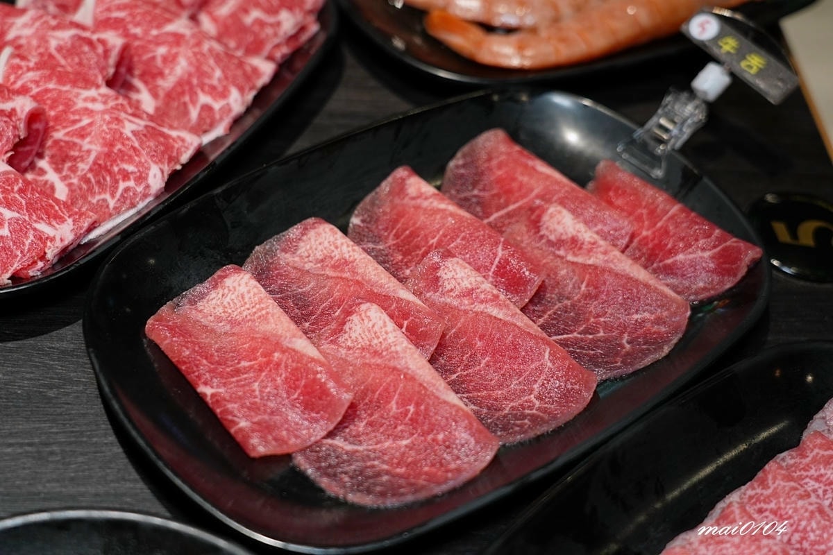 龜山林口火鍋吃到飽｜魔椒頂級鴛鴦鍋林口總店～吃到飽的價格、單