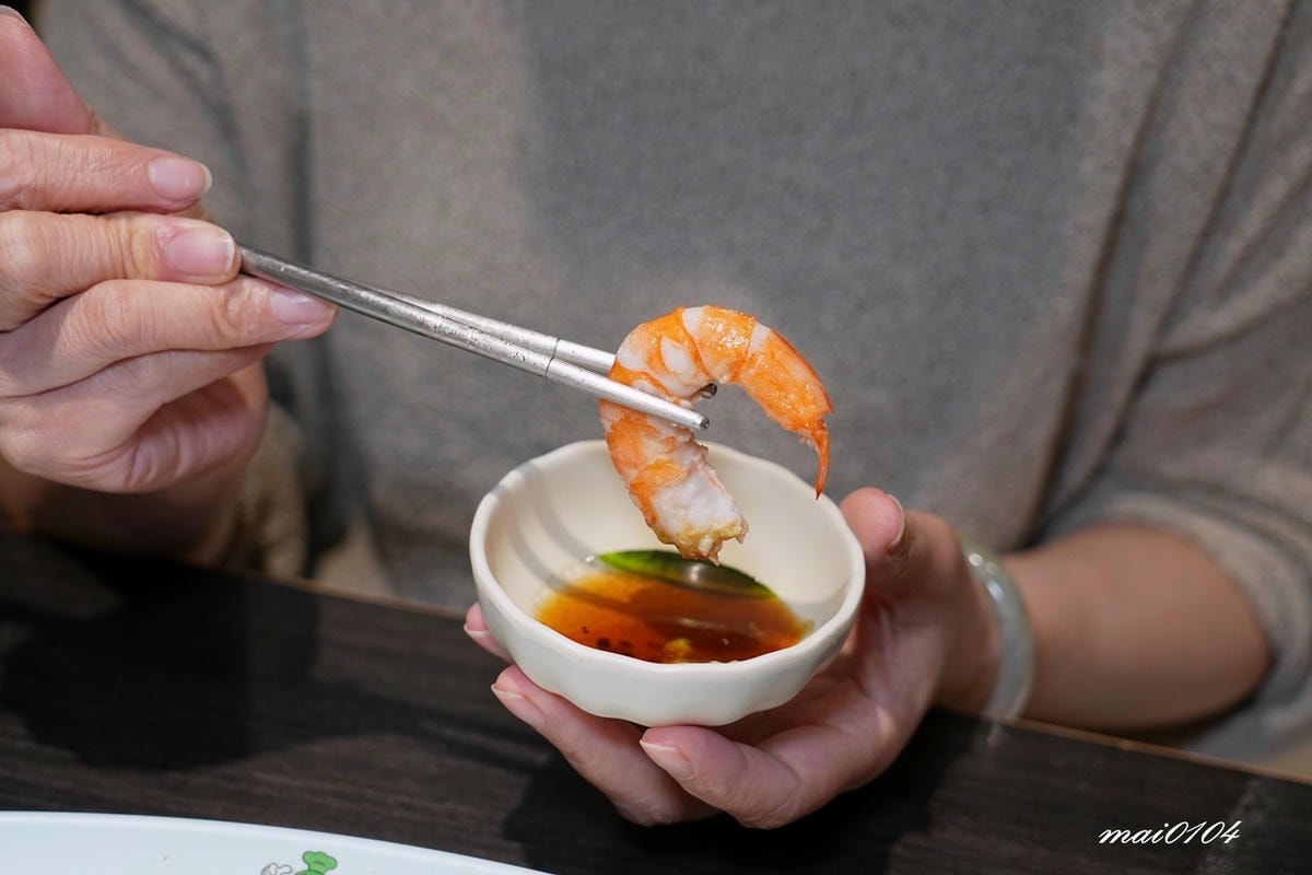 龜山林口火鍋吃到飽｜魔椒頂級鴛鴦鍋林口總店～吃到飽的價格、單